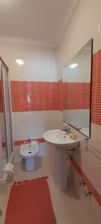 Guesthouse Verissimo Назаре Екстериор снимка