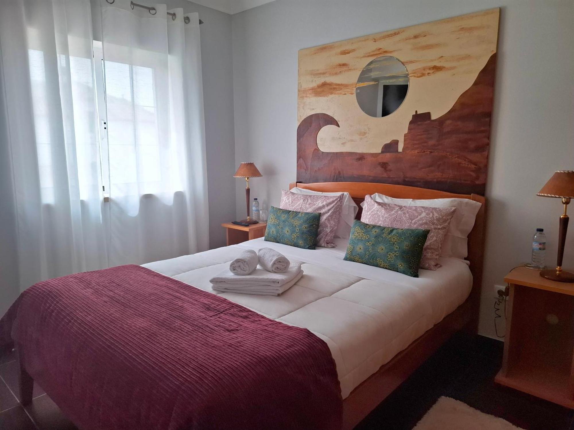 Guesthouse Verissimo Назаре Екстериор снимка